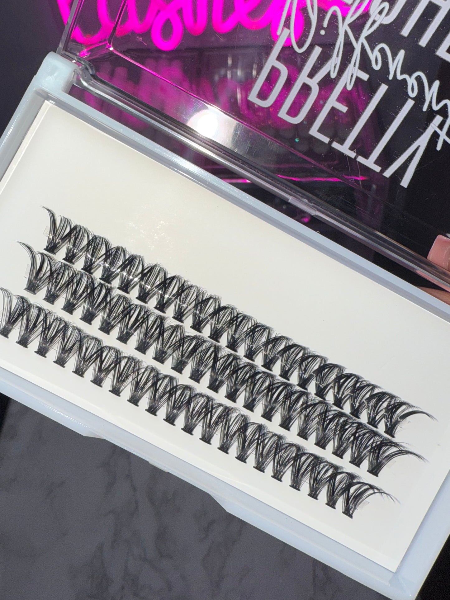 Untouchable Cluster Lashes