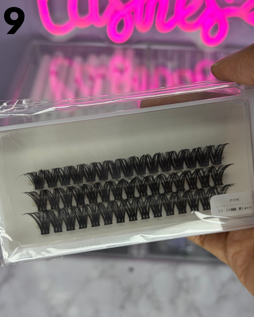 Lash Cluster Scoop